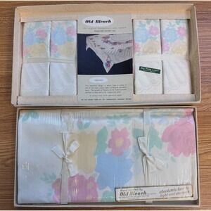 VTG Old Bleach Irish Linen‎ Tablecloth & Napkins Hand Painted Damask NOS Floral